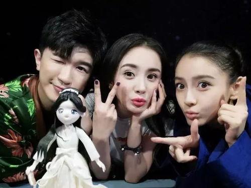 闺蜜进了娱乐圈吃瓜视频